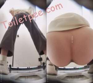 【竖屏】精品厕拍高校女厕固定 全景露脸后拍学妹尿尿[3.8GB/30V]